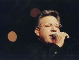 Zülfü Livaneli için avatar