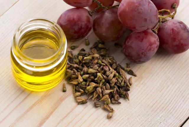 Göz altı morluklarını iki ton açıyor!