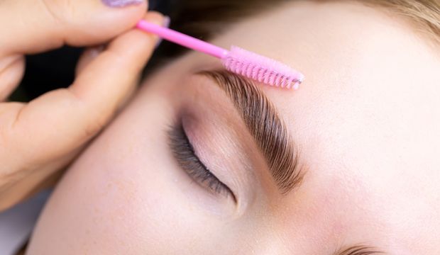 Kaşlarınızın gürleşmesi için...